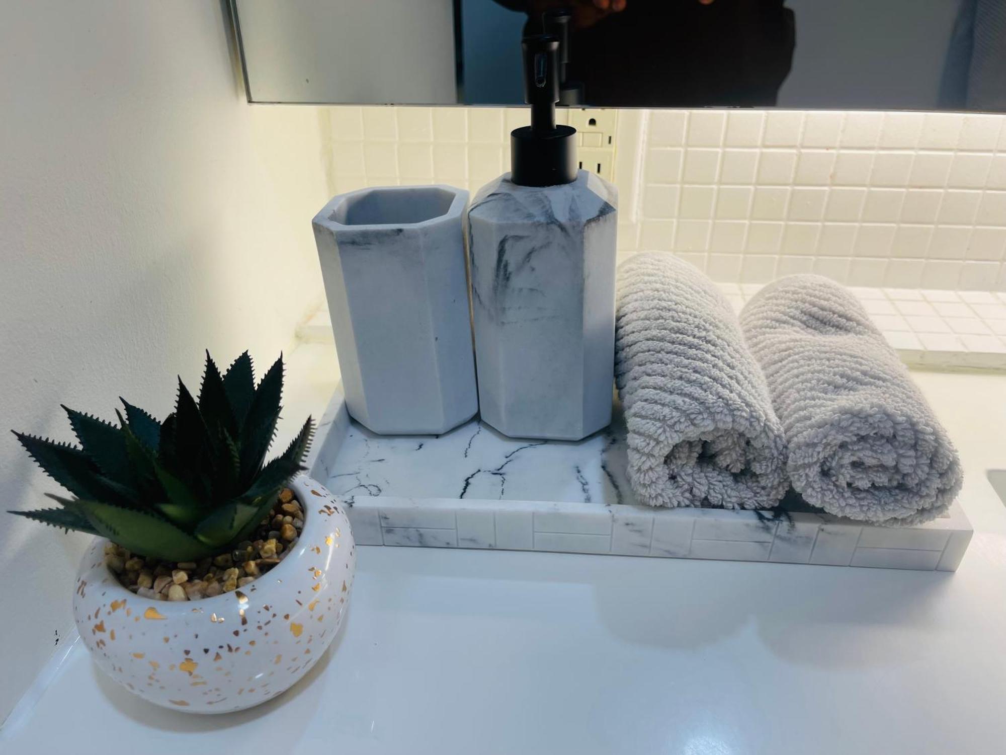 Beautiful Apartment Downtown, Mins To Rogers Arena, Stadium, Restaurants, Shops Vancouver Esterno foto